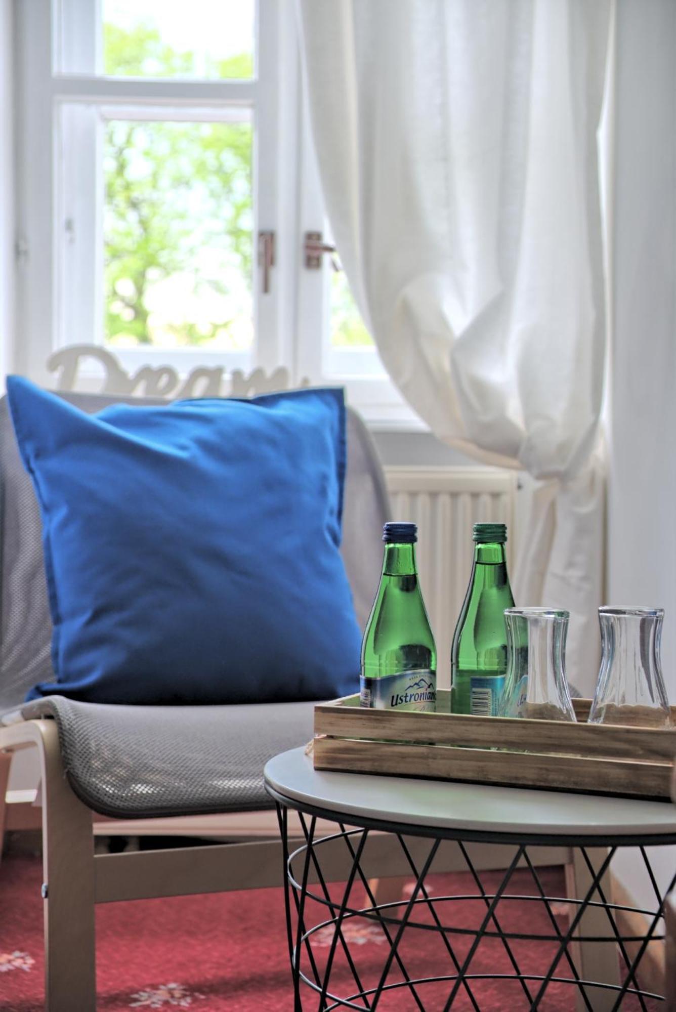 Dwor W Bychowie Gniewino Zimmer foto